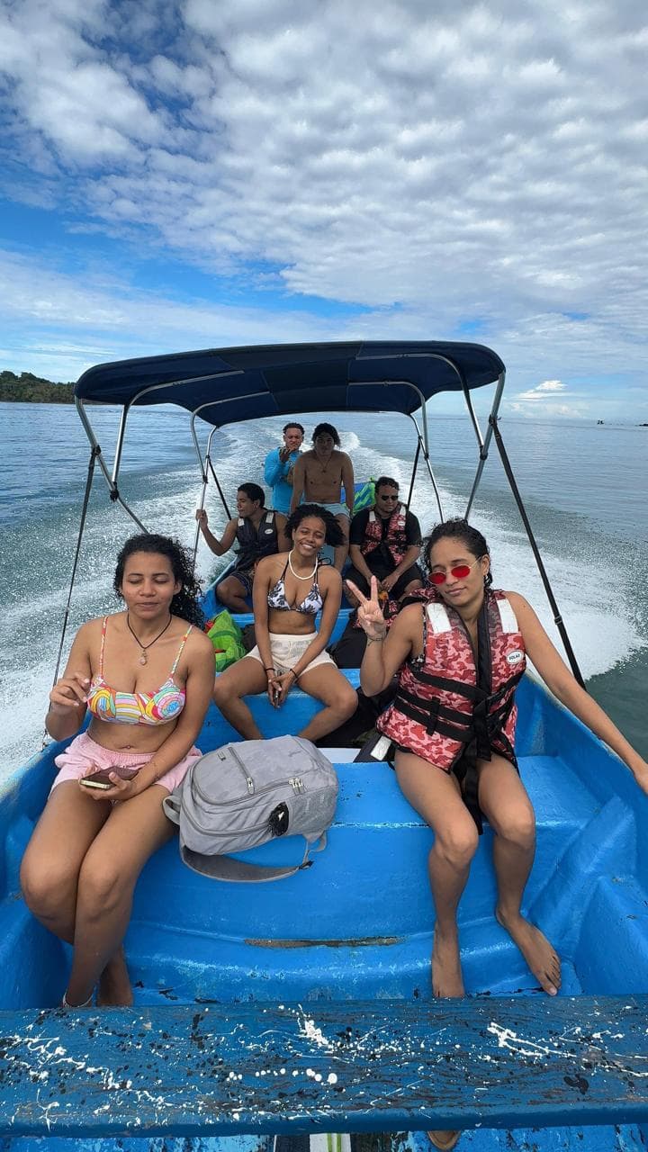 3 Island and 1 Portobelo - Image 3